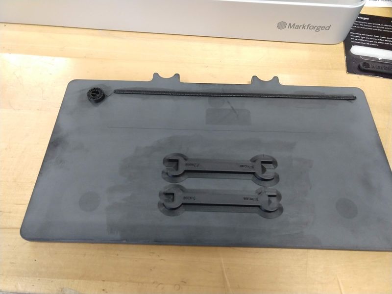 File:Markforged Build Plate Picture.jpg