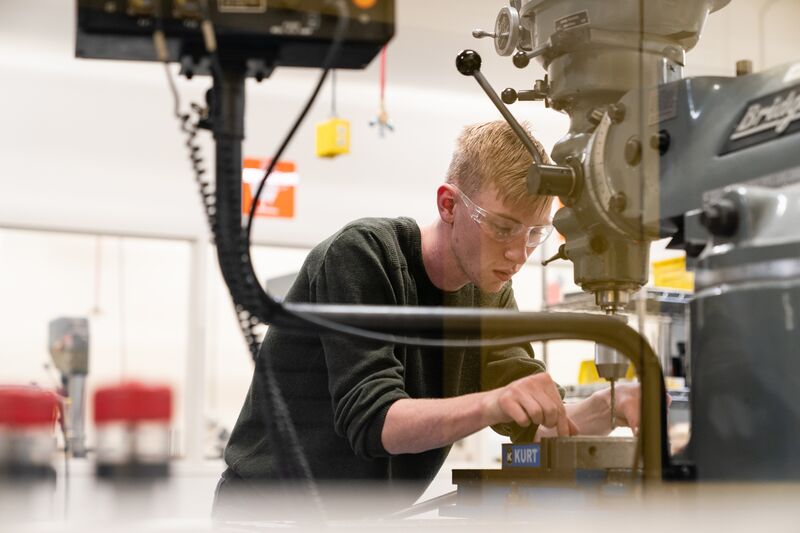 File:Drilling.jpg