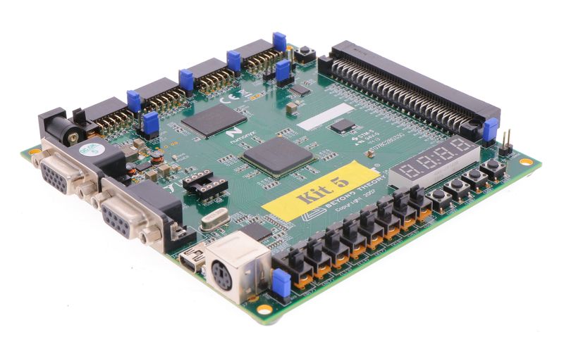 File:Digilent Nexys 2.jpg